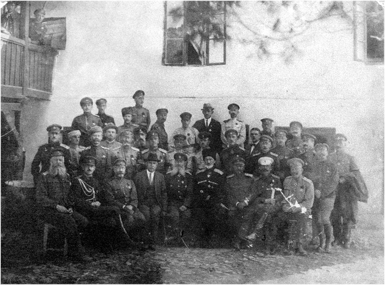 Группа Георгиевских кавалеров в Белграде.