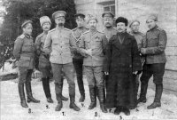 Группа офицеров 48-го Пехотного Одесского полка на позиции перед штабным домиком. 19 февраля 1917 г.