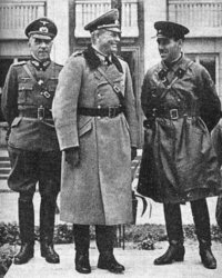 Гейнц Гудериан и Семен Кривошеин 22 сентября 1939 г. на совместном советско-германском параде в честь победы над панской Польшей в г. Бресте.