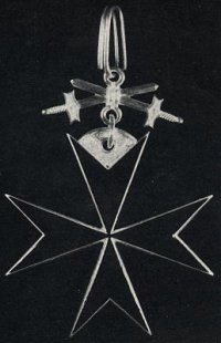 Изображение высшей степени учрежденного гауптманом Альфредом фон Рандовым в 1919 г. "Тевтонского Рыцарского Креста" - шейного "Большого Креста".