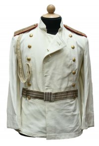 Летний полевой мундир с офицерским ремнем капитана, адъютанта 34-го пехотного севского генерала графа Каменского полка.
