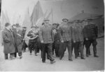 60-е годы. Шиловские речники в колонне демонстрантов.