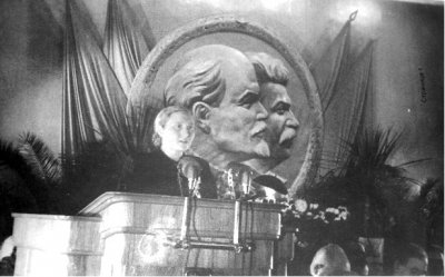 Лыкова А. М. делится опытом работы на конференции в Москве.