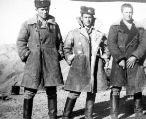 Юрий Крылов, в центре. Афганистан, в 80 км. от Кабула.Инженерно-саперная рота мотострелкового полка.Потомки саперов Великой Отечественной….