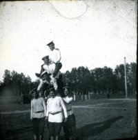 Гроховский полк. Игры "башня"