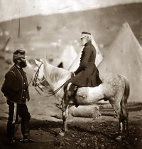 Командир тяжелой кавалерийской бригады генерал Джеймса Скарлет