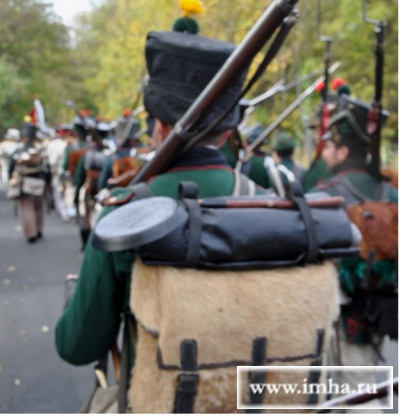 "В каждом солдатском ранце лежит маршальский жезл" и... сбоку сковородка!