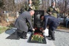 Фото с места события из других источников. Возложение цветов к памятнику Андрею Кушниру.