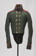 Мундир рядового гвардейской пешей артиллерии (образцовый). Россия, 1810 г. Сукно, каразея, холст, латунь, спинка 79 см; талия 90 см.