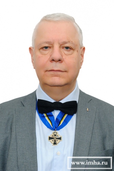 Автор Вольфганг Викторович Акунов