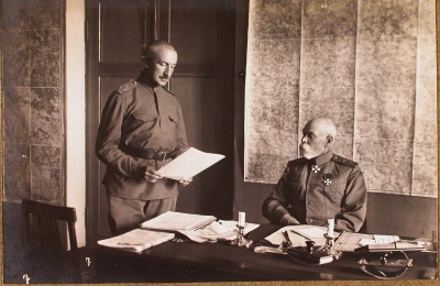 Начальник штаба Генерального штаба генГенерал-майор Беляев с докладом у командующего армией генерала-от-инфантерии В. Горбатовского