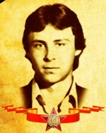 Беззубцев Андрей Евгеньевич с.Срезнево.  4.5.1964-10.6.1980  Ст.разведчик Капчагайской бригады спецназа.  Погиб в бою.  Посмертно награжден орденом Красной Звезды.