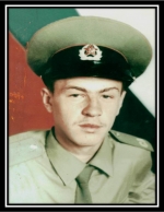 Сенькин Иван Николаевич. п.Прибрежный.(9.9.1975 – 26.11.1994  Погиб в бою на Сев.Кавказе. В ноябре 1994г Указом Президента РФ награжден медалью «За отвагу» (посмертно)