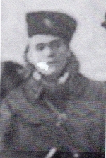 Крестьянинова Зинаида Степановна (1922 г. с.Чембар -21.6.1944.закарпатье) Радистка партизанско-деверсионного отряда героя Советского Союза А.В.Тканко. УЧастница многих боевых операций и рейдов по тылам фашистов. Погибла в ночь на 21 июня 1944 года при десантировании в Карпатах в районе Полонины Ровной при боестолкновении с хортистами. Захоронена в Ивано-Франковской обл., с. Великие Березняки.