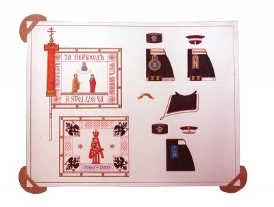 Таблица интендантская. Формы обмундирования и полковые регалии 19-го пехотного Костромского полка на 1882 г. Российская империя, 1882-1907 гг. Бумага, хромолитография, 10,6 х 13,9 см - лист. Спб. ГБУК "Государственный мемориальный музей А.В. Суворова"